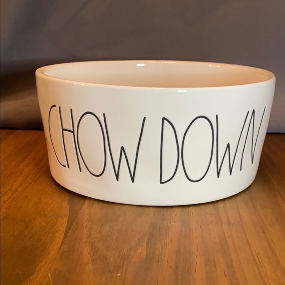 Rae Dunn “CHOW DOWN” pet bowl large